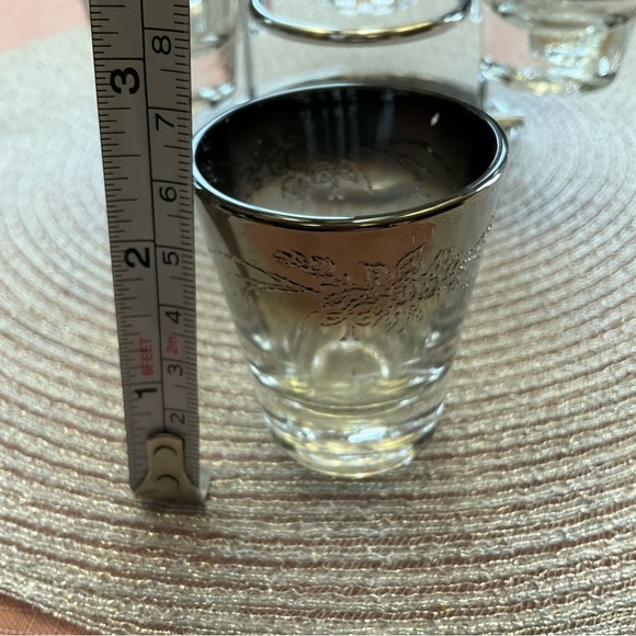 Vintage 1970s Silver/Black Ombré Shot Glasses in Chrome Caddy Mint Condition - Picture 4 of 8